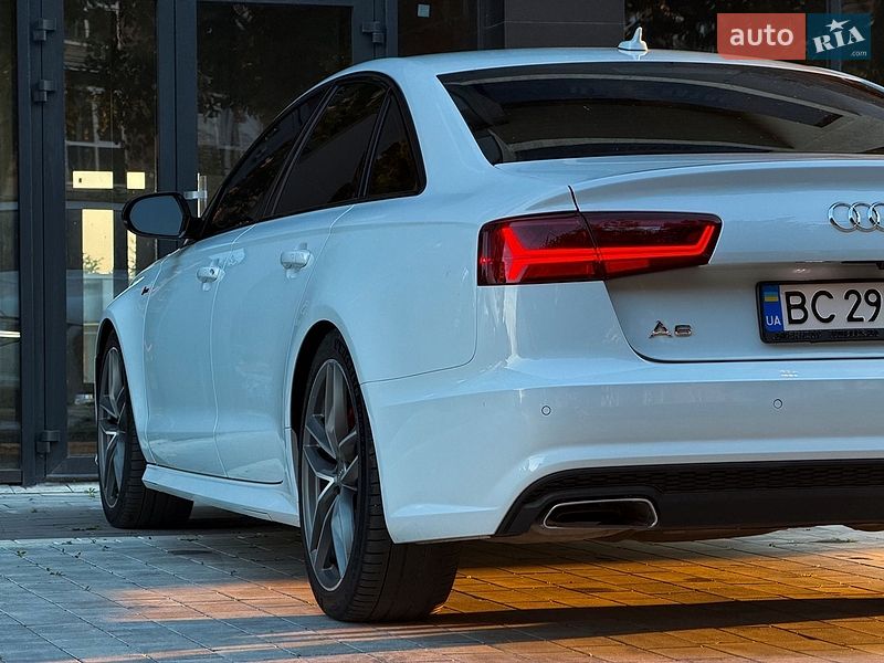Седан Audi A6 2016 в Черновцах