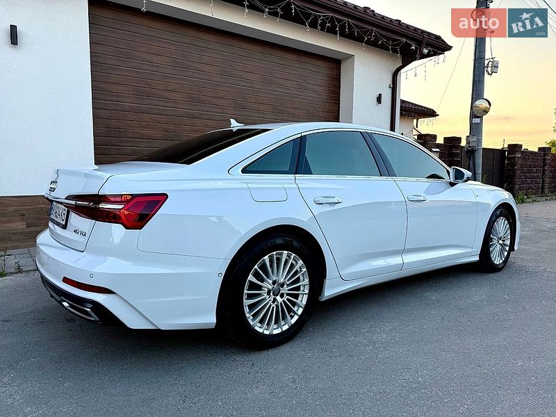 Седан Audi A6 2020 в Ровно