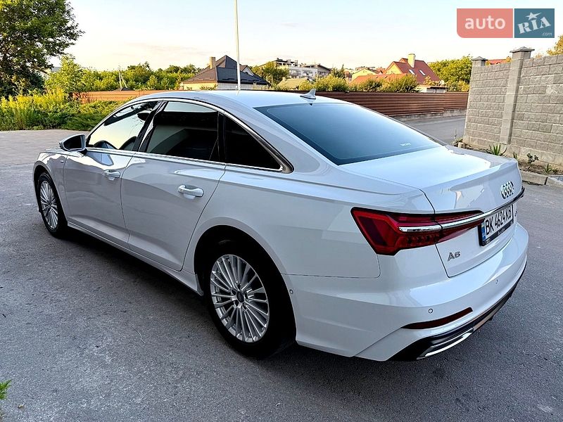 Седан Audi A6 2020 в Ровно