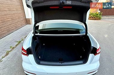 Седан Audi A6 2020 в Ровно