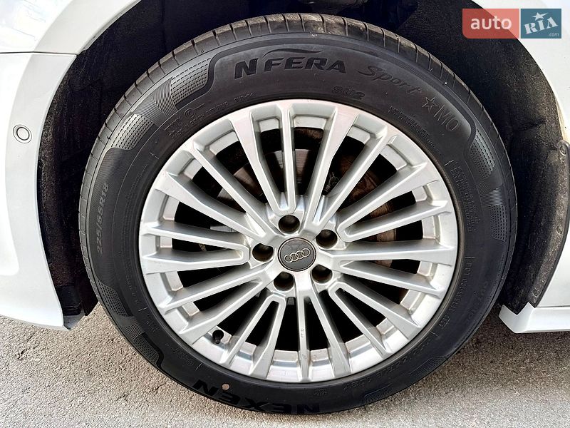 Седан Audi A6 2020 в Ровно