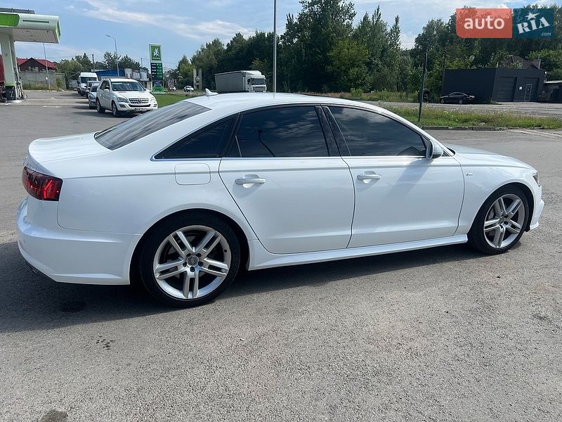 Седан Audi A6 2015 в Самборі