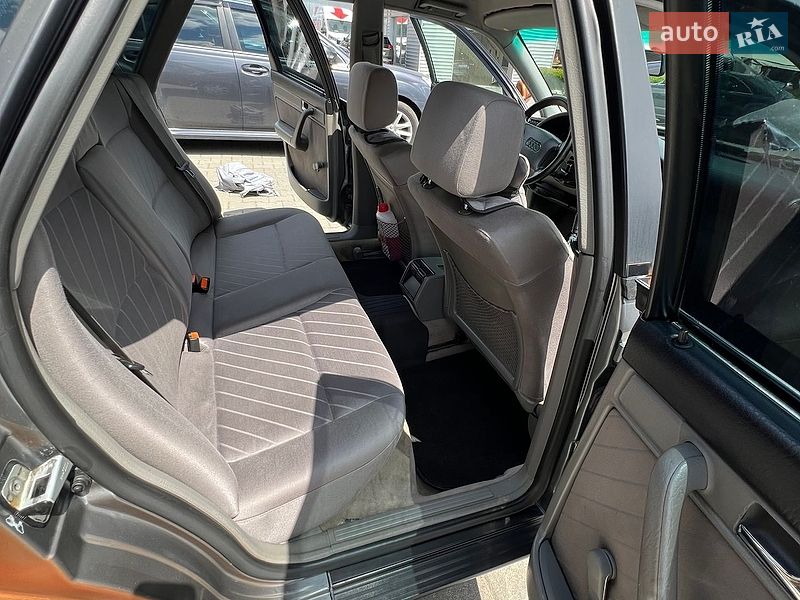 Седан Audi A6 1995 в Хмельницком