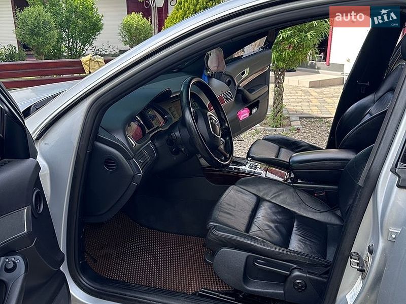 Седан Audi A6 2004 в Путилі