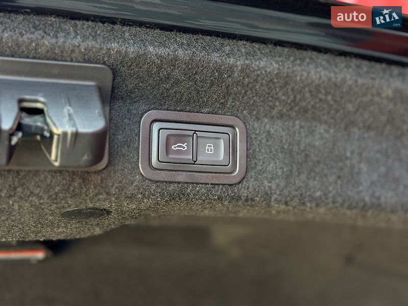Седан Audi A6 2020 в Львові