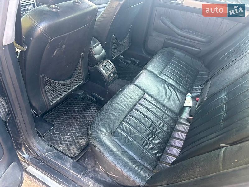 Седан Audi A6 2001 в Шумську
