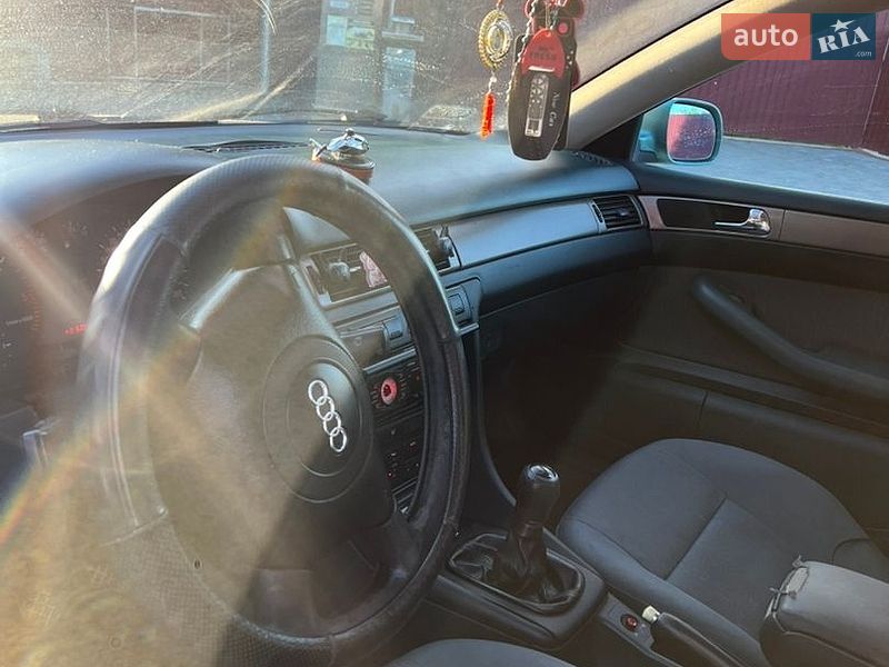 Седан Audi A6 1998 в Залещиках