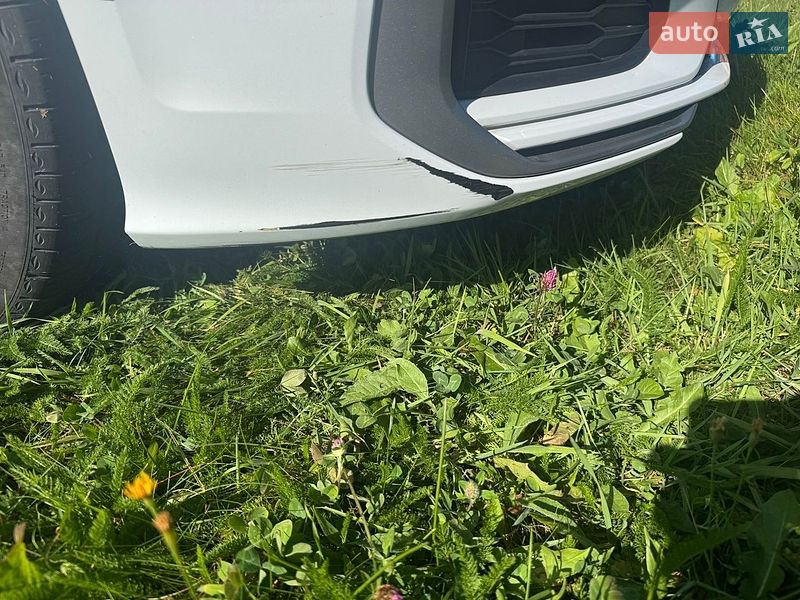 Седан Audi A6 2019 в Золочеве
