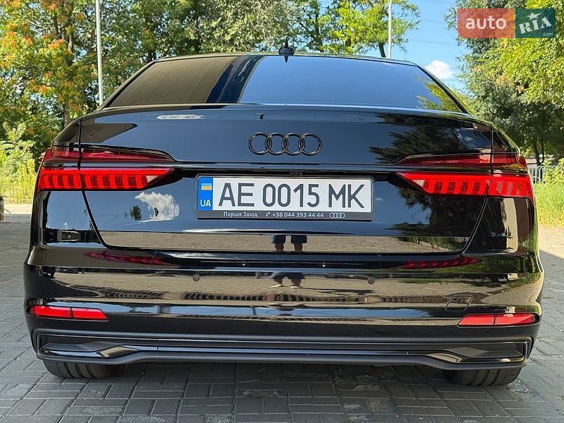 Седан Audi A6 2023 в Дніпрі