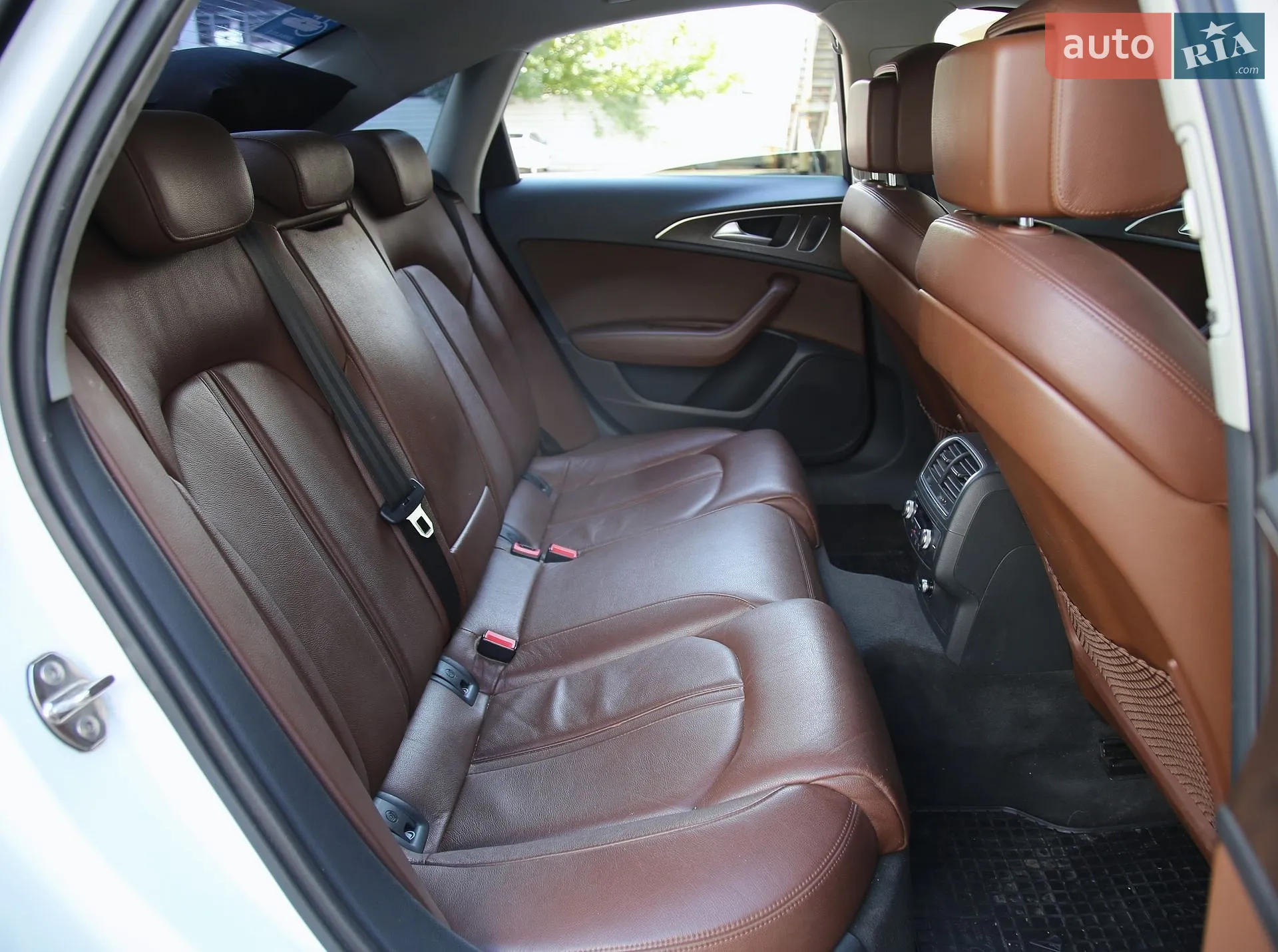 2011 Audi A6 - мініатюра 9