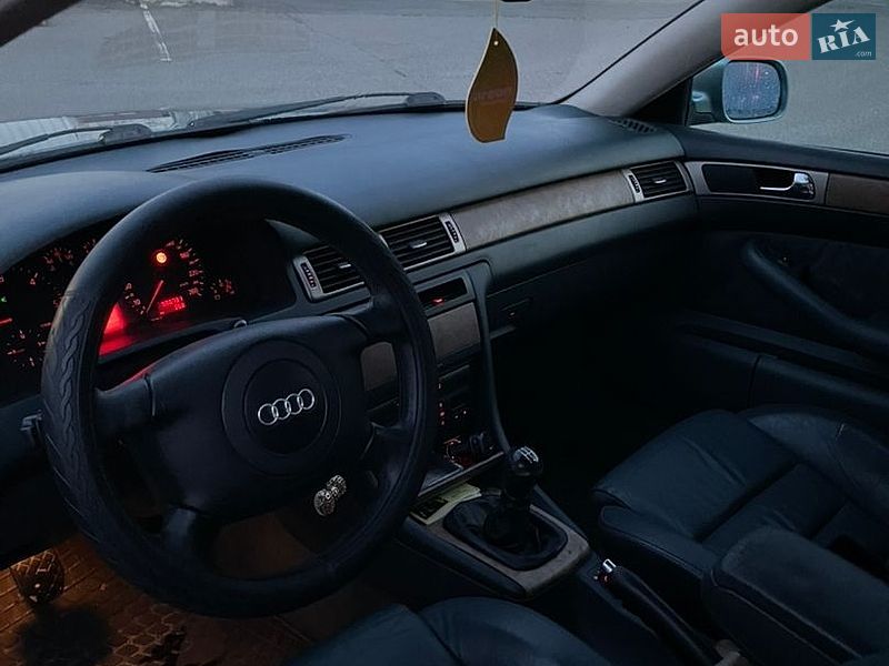 Седан Audi A6 1998 в Борисполе