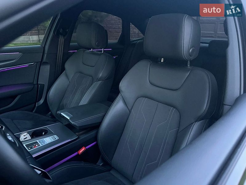 Седан Audi A6 2024 в Ровно