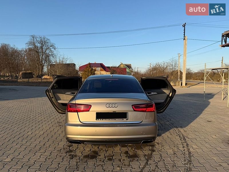 Седан Audi A6 2015 в Сторожинце