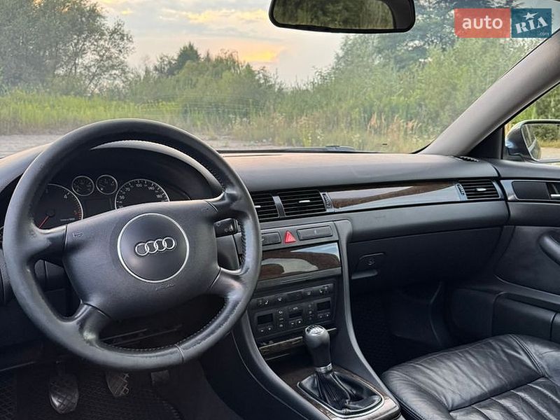 Универсал Audi A6 2001 в Новояворовске