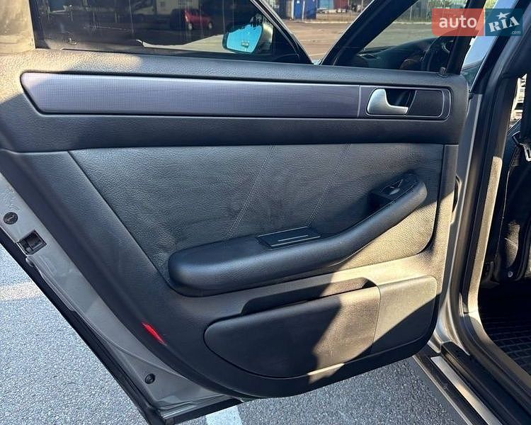 Седан Audi A6 2003 в Рівному