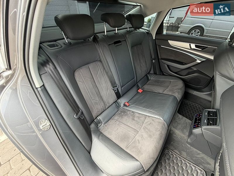 Седан Audi A6 2018 в Киеве
