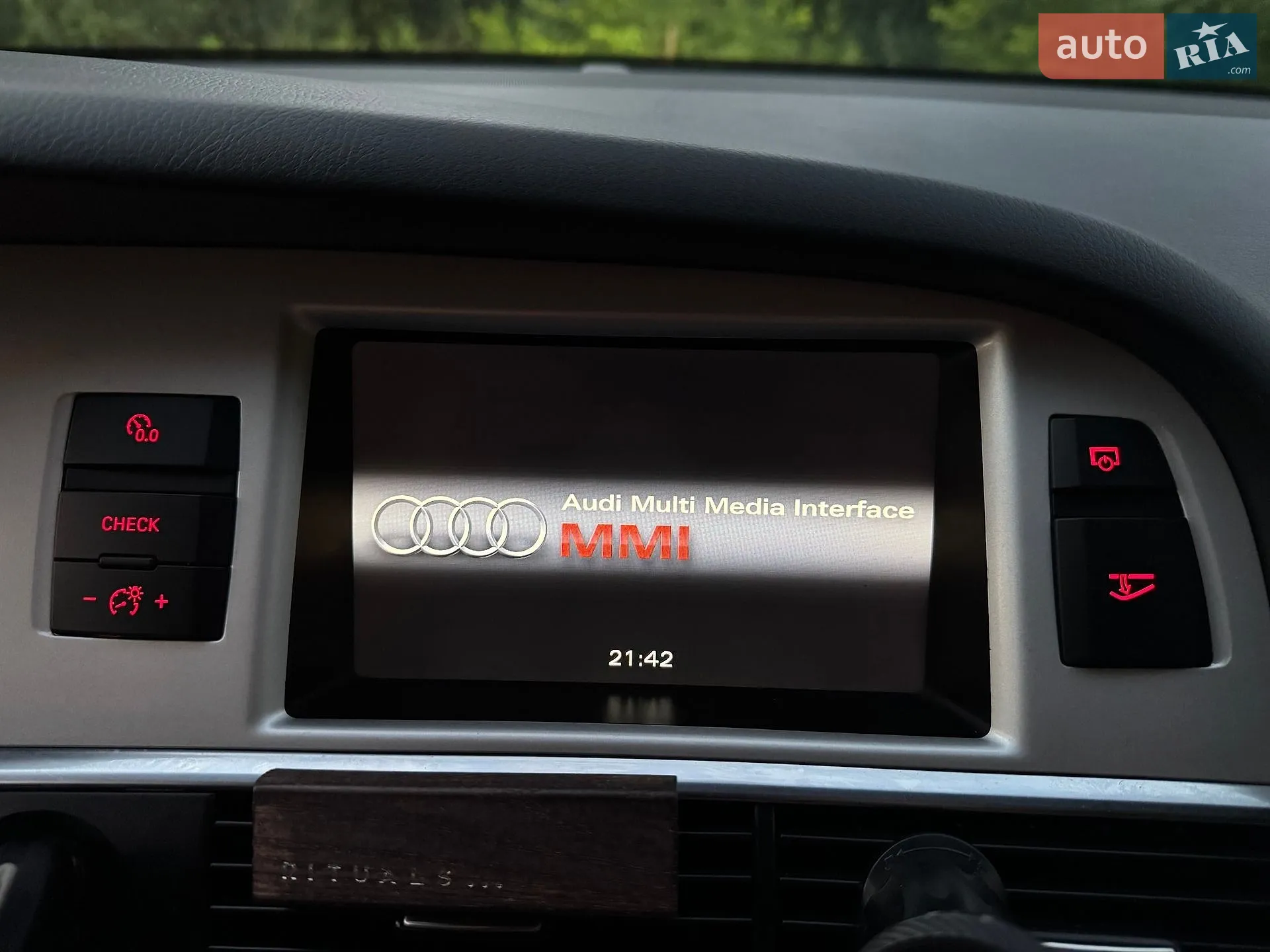 2011 Audi A6 - мініатюра 43