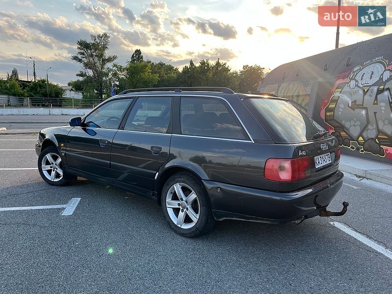 Универсал Audi A6 1996 в Киеве