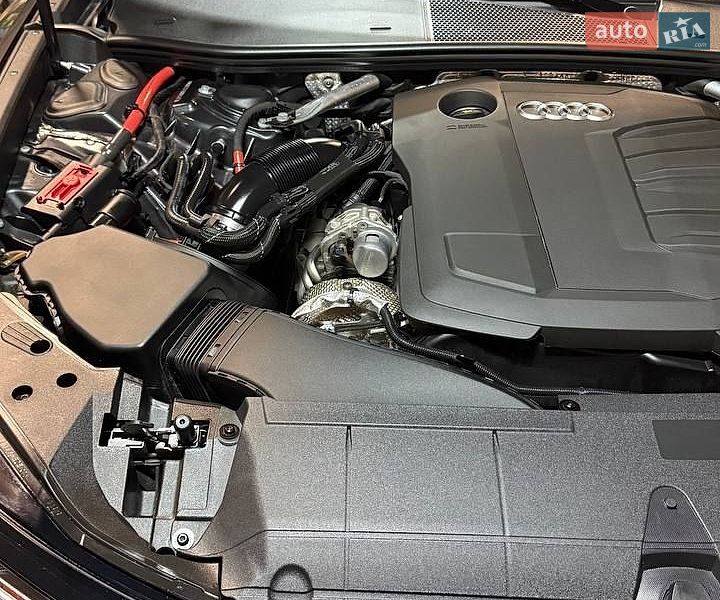 Седан Audi A6 2023 в Киеве