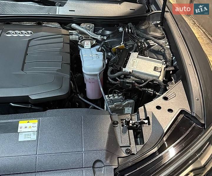 Седан Audi A6 2023 в Киеве