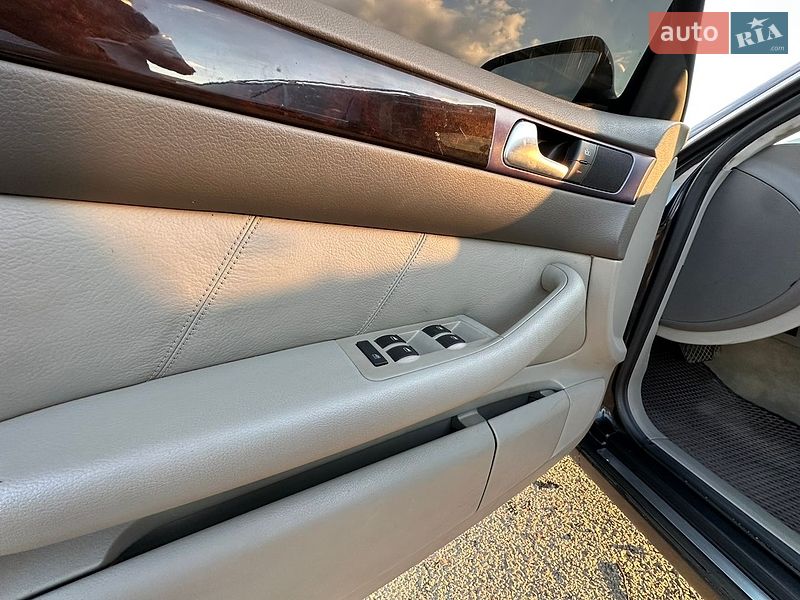 Универсал Audi A6 2003 в Львове