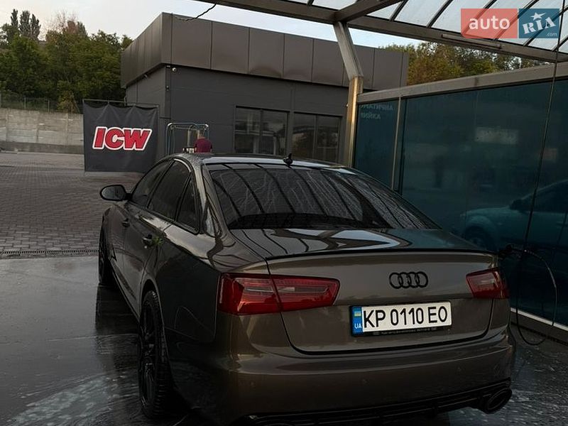 Седан Audi A6 2012 в Днепре