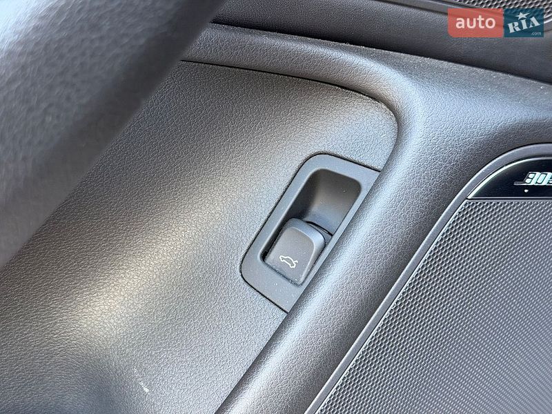 Универсал Audi A6 2011 в Луцке