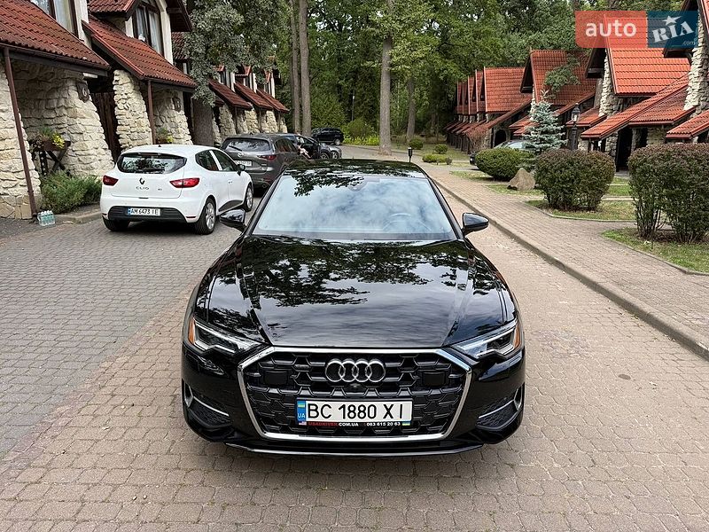 Седан Audi A6 2023 в Львові
