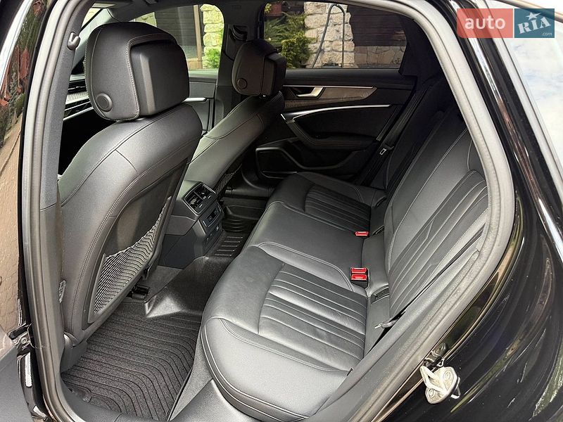 Седан Audi A6 2023 в Львові