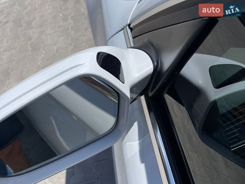 Седан Audi A6 2014 в Ровно