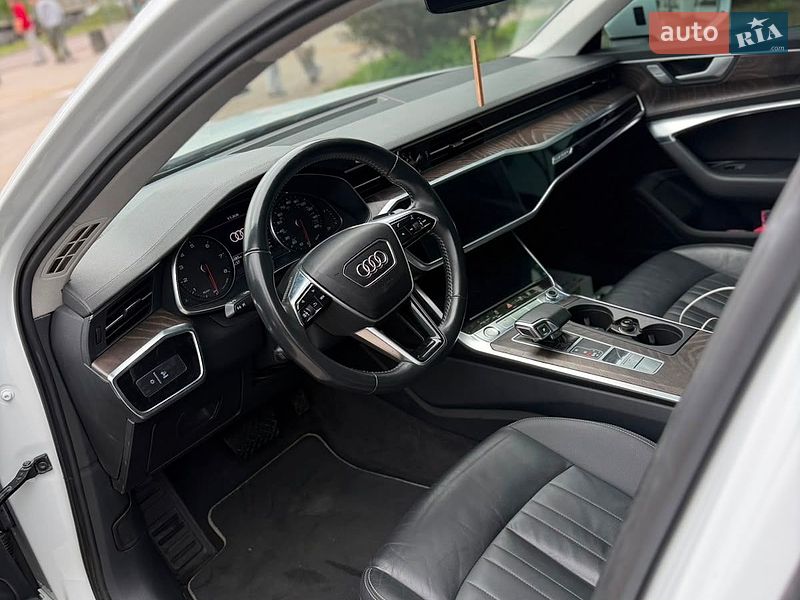 Седан Audi A6 2018 в Львові