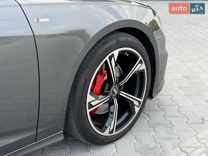 Седан Audi A6 2019 в Чернівцях