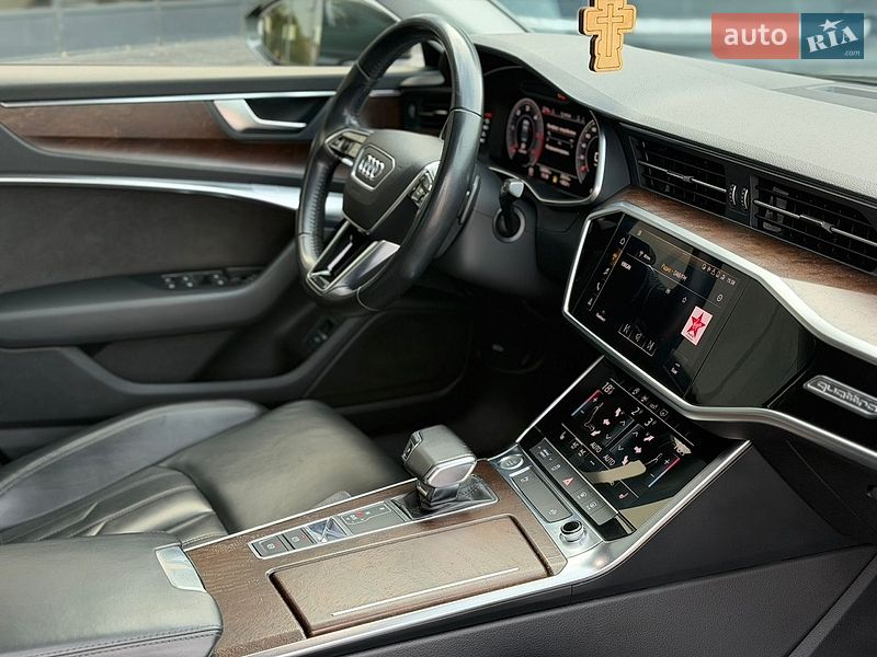 Седан Audi A6 2019 в Чернівцях