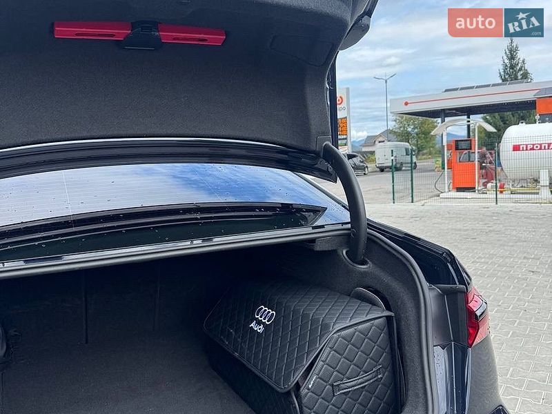 Седан Audi A6 2019 в Виноградові