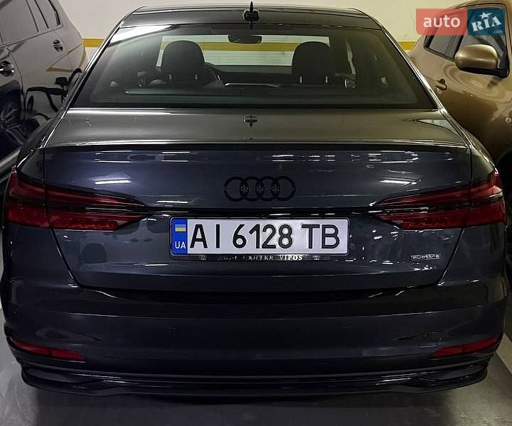Седан Audi A6 2023 в Киеве