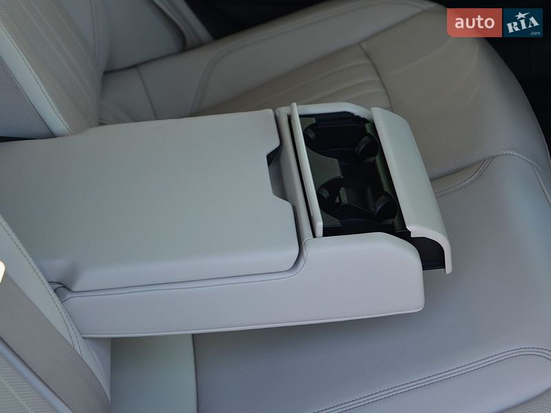 Седан Audi A6 2024 в Києві