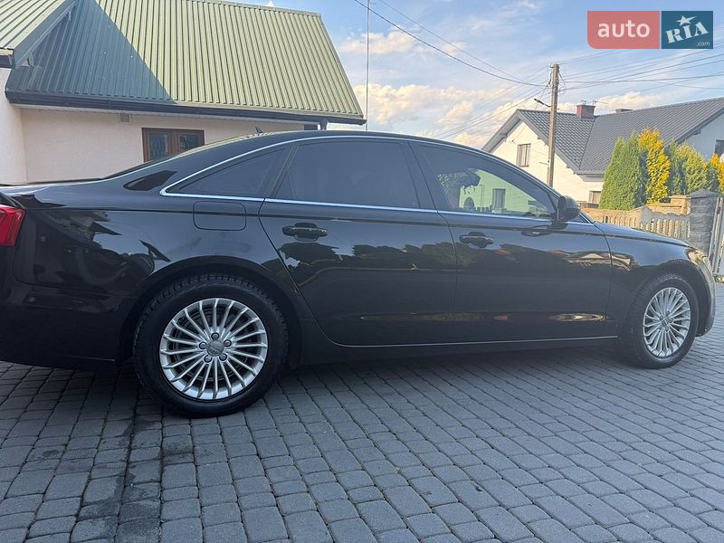 Седан Audi A6 2012 в Новояворовске