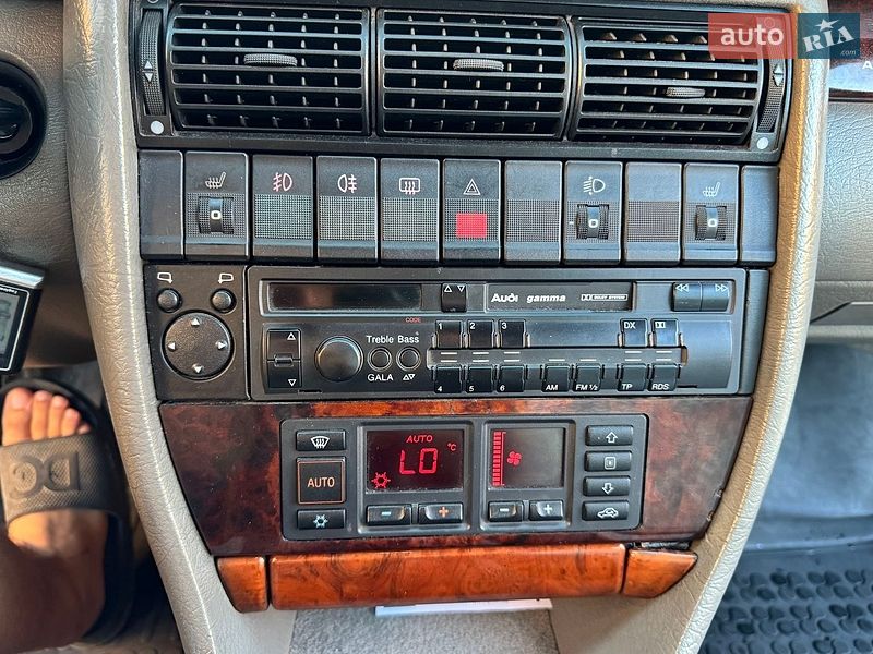 Седан Audi A6 1996 в Стрые