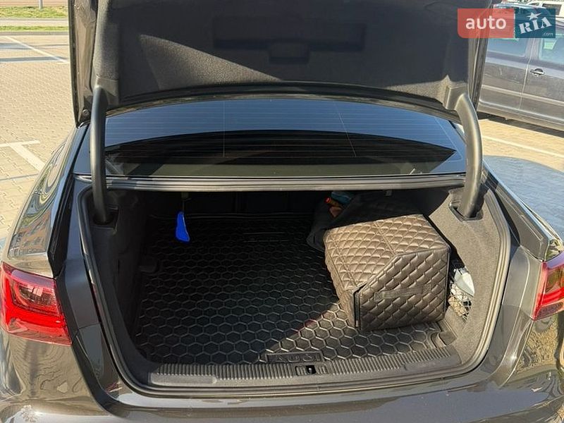 Седан Audi A6 2015 в Ровно