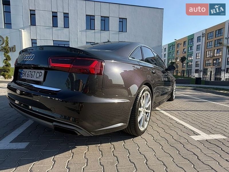 Седан Audi A6 2015 в Ровно