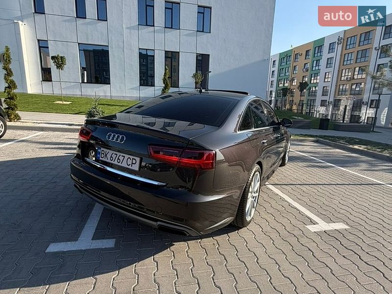 Седан Audi A6 2015 в Ровно