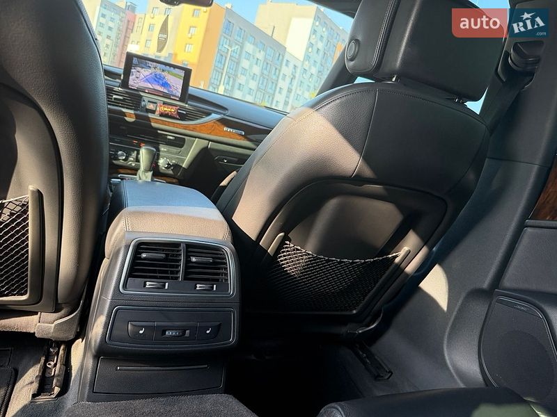 Седан Audi A6 2015 в Ровно
