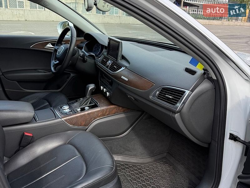 Седан Audi A6 2016 в Киеве