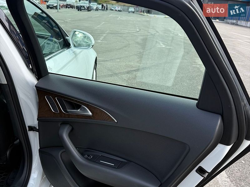 Седан Audi A6 2016 в Киеве