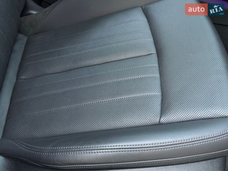 Седан Audi A6 2019 в Ровно