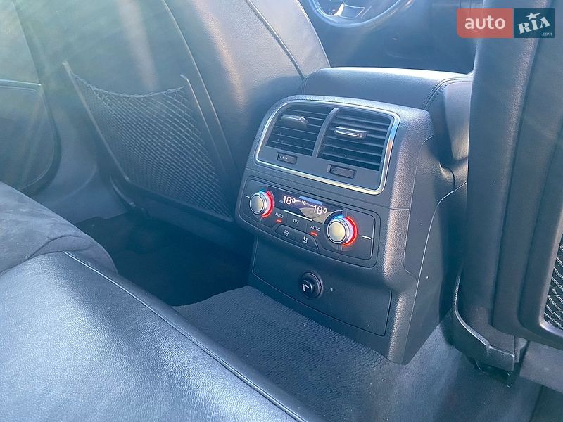 Универсал Audi A6 2011 в Киеве