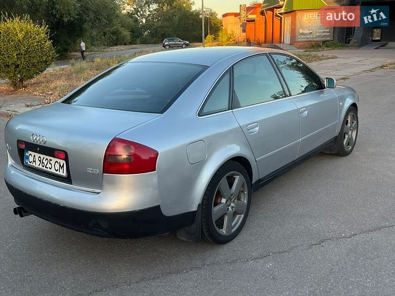Седан Audi A6 1999 в Каневі