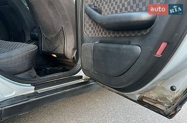 Седан Audi A6 1999 в Каневі