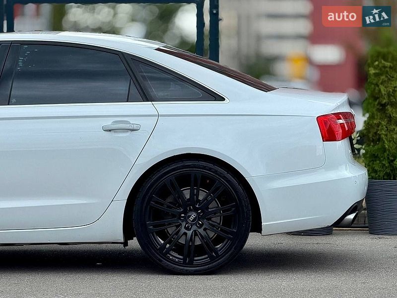Седан Audi A6 2014 в Киеве