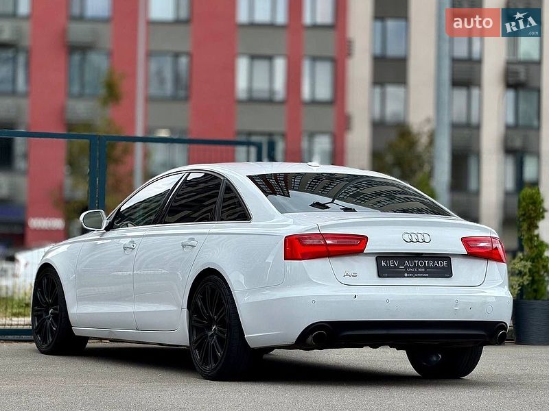 Седан Audi A6 2014 в Киеве